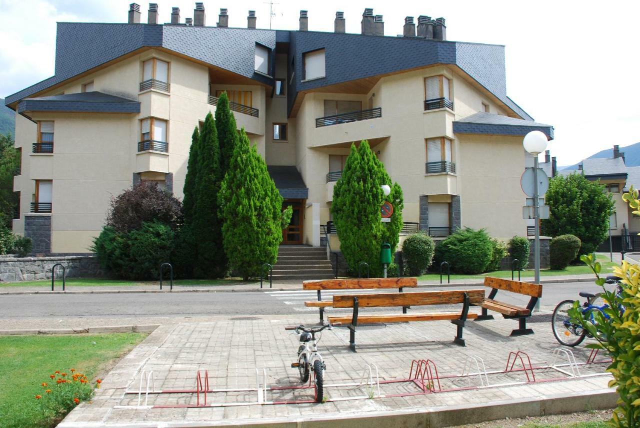 Atico En Biescas Con Piscina, Tenis Y Barbacoa Екстериор снимка
